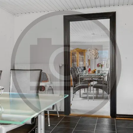 2 Bedroom Pet Friendly In 펜션 Oster Assels