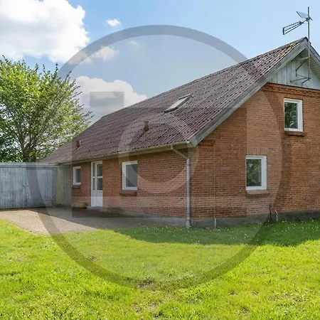 Дом отдыха 2 Bedroom Cozy In Oster Assels
